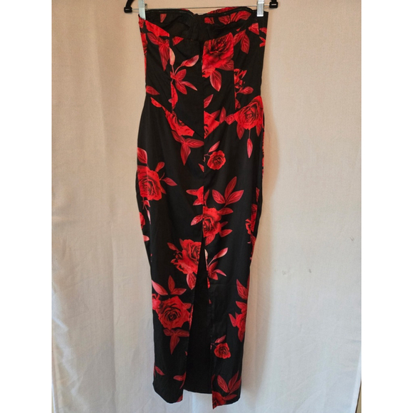 Women's Fashion Nova Dress Size M Black Red Floral - Picture 2 of 4